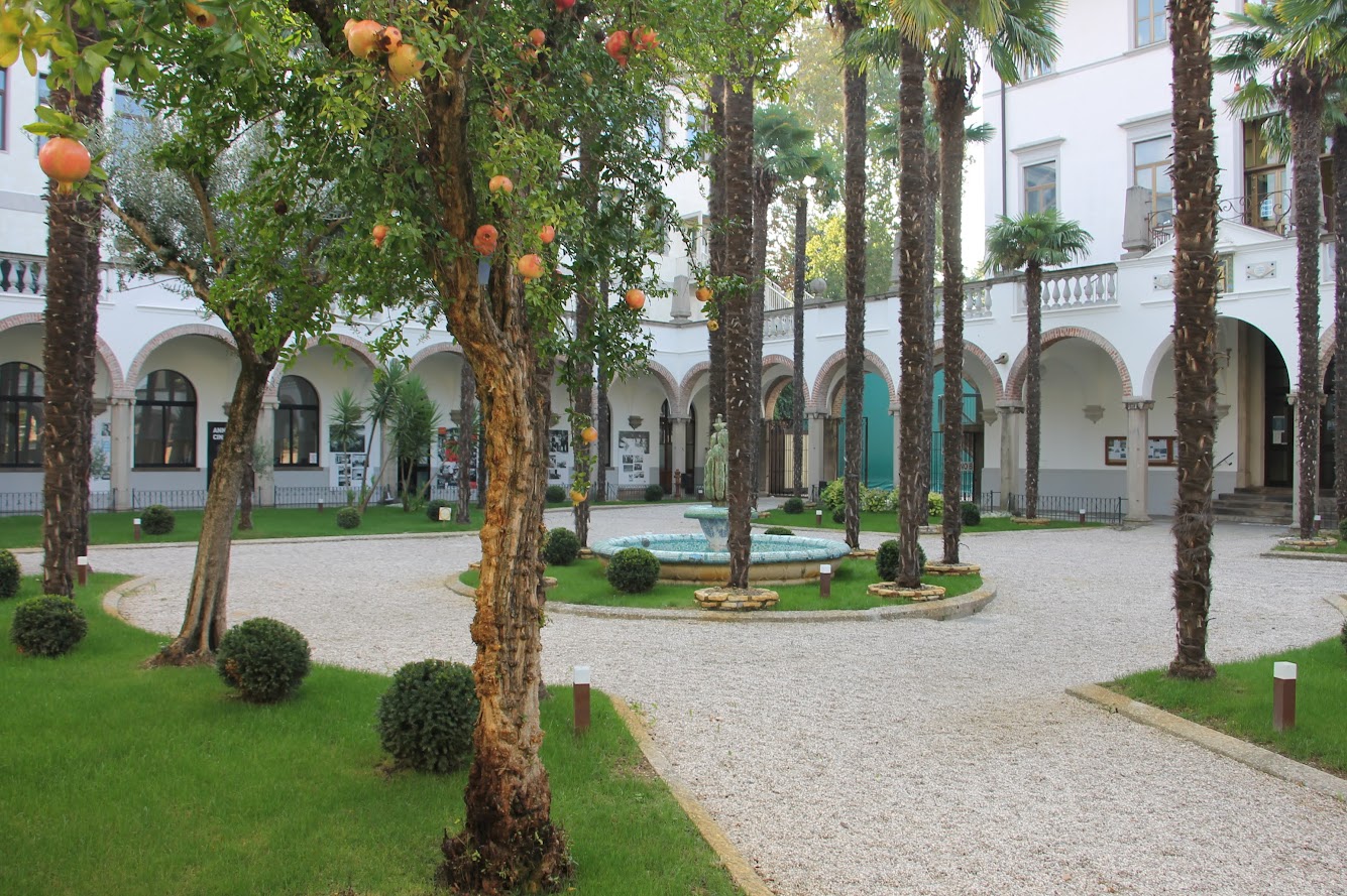 Istituto-Barbarigo-giardino